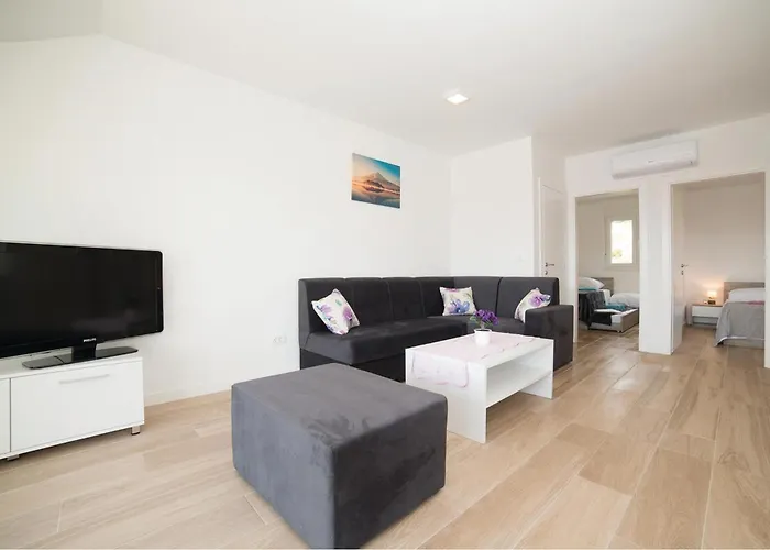Lejlighed Two-bedroom In *