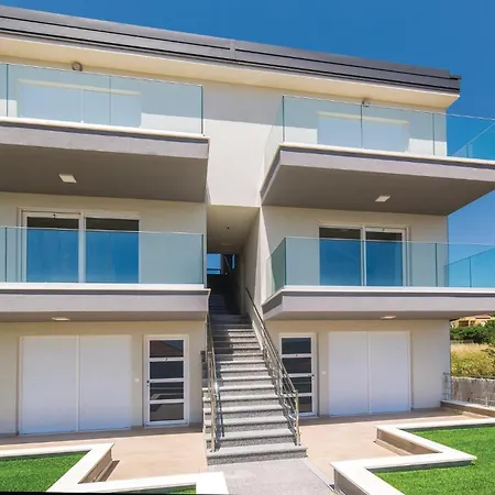 Διαμέρισμα Two-bedroom In Τρογκίρ