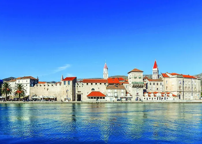 Two-bedroom In Διαμέρισμα *